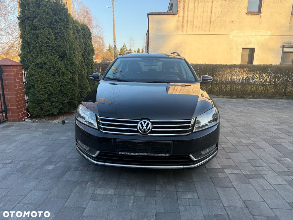 Volkswagen Passat - 4