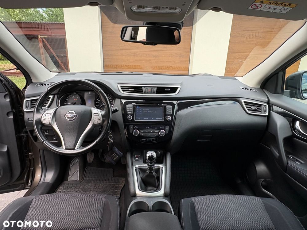 Nissan Qashqai 1.2 DIG-T N-Vision - 8