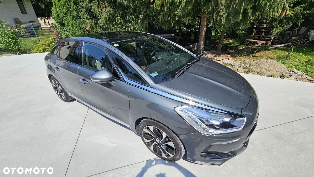 Citroën DS5 HDi 165 SportChic - 2