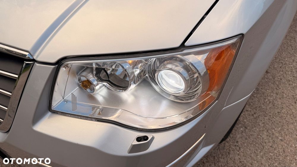 Chrysler Grand Voyager 2.8 CRD Limited - 12
