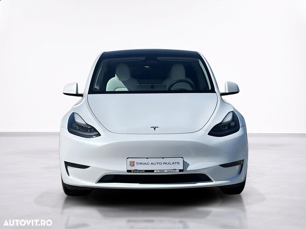 Tesla Model Y AWD Performance - 9