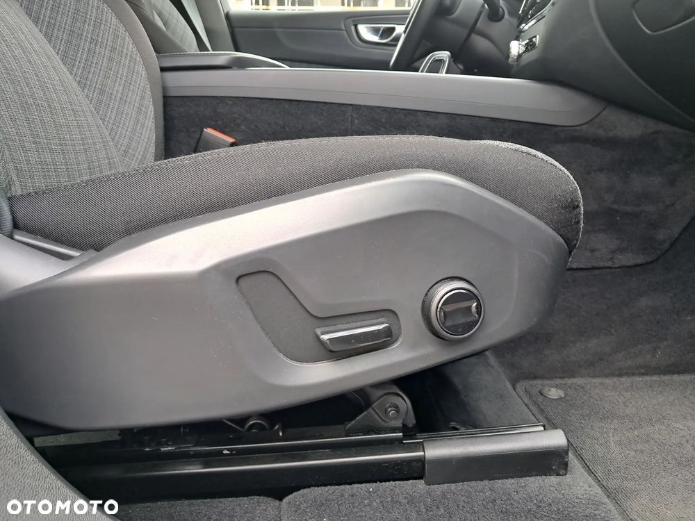 Volvo XC 60 B4 B Core - 30