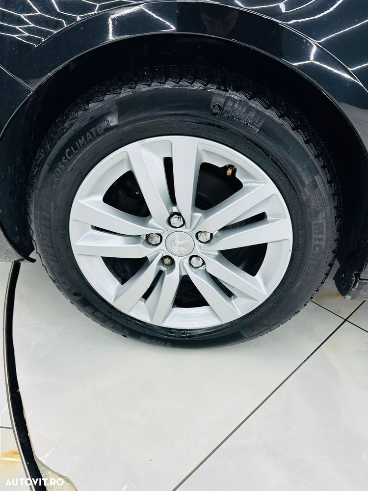 Peugeot 308 e-HDi 115 Stop & Start Active - 10