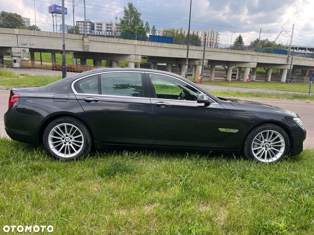 BMW Seria 7 750d xDrive - 22