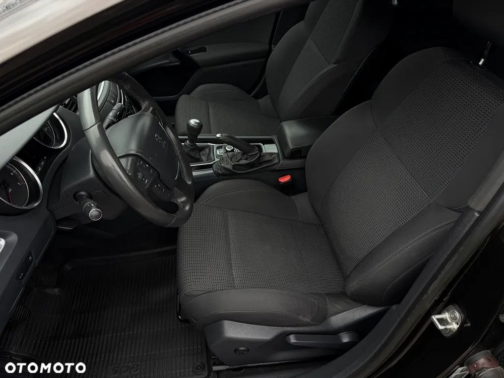 Peugeot 508 1.6 T Allure - 16