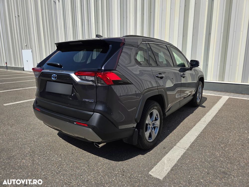 Toyota RAV4 - 5