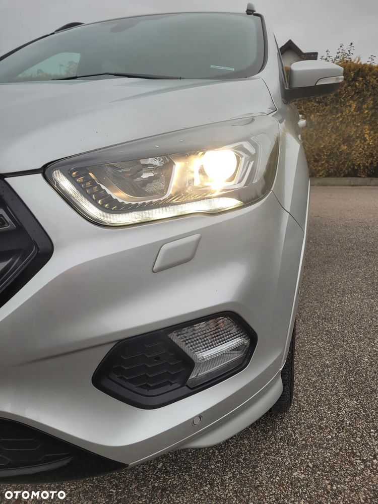 Ford Kuga - 12