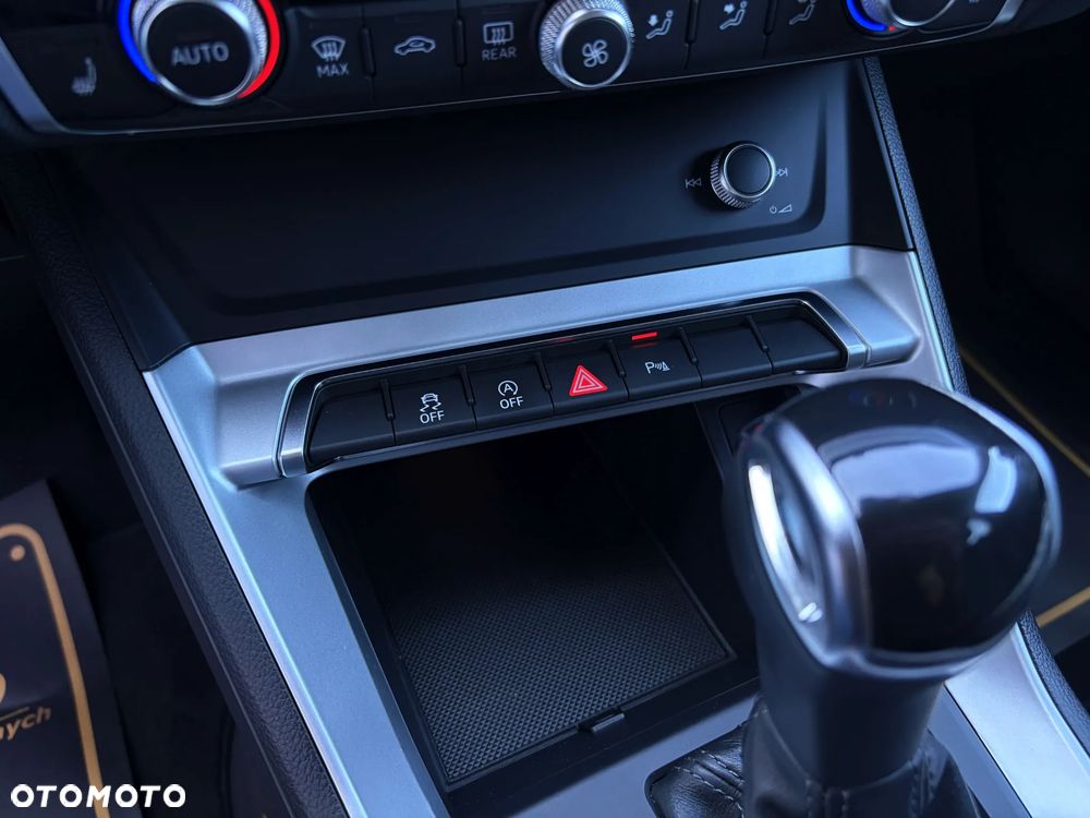 Audi Q3 35 TFSI S tronic - 33