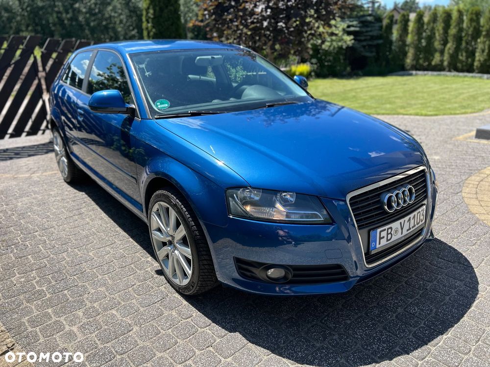 Audi A3 3-drzwiowe 1.6 Attraction - 19