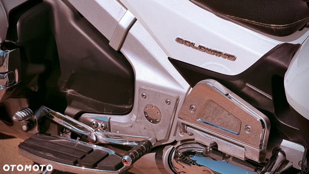 Honda GL - 18