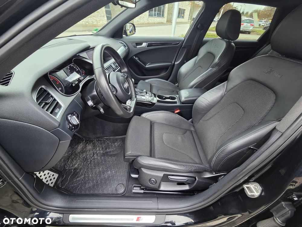 Audi A4 Avant 2.0 TDI DPF quattro S tronic S line Sportpaket - 18