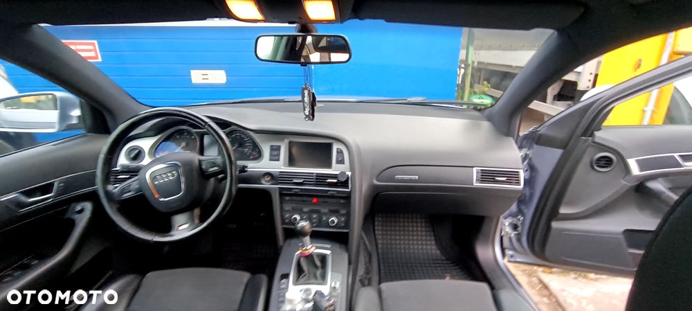 Audi A6 Avant 3.0 TDI DPF quattro - 24