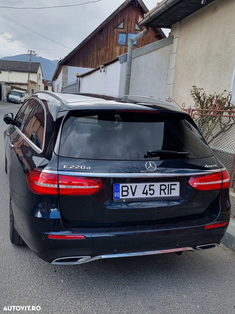 Mercedes-Benz E 220 d T-Modell 4MATIC Aut. - 1