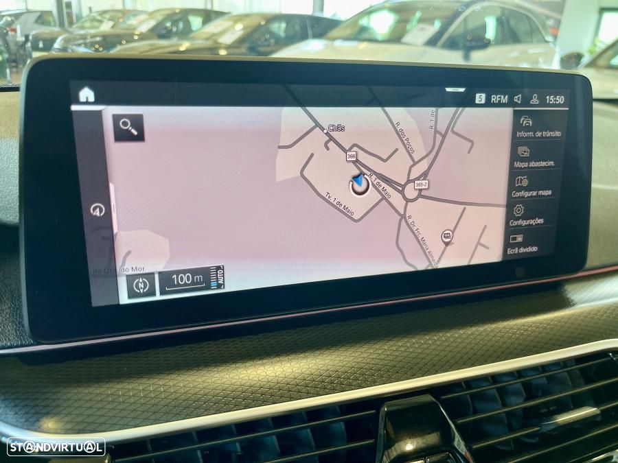 BMW 530 e Pack Desportivo M - 27