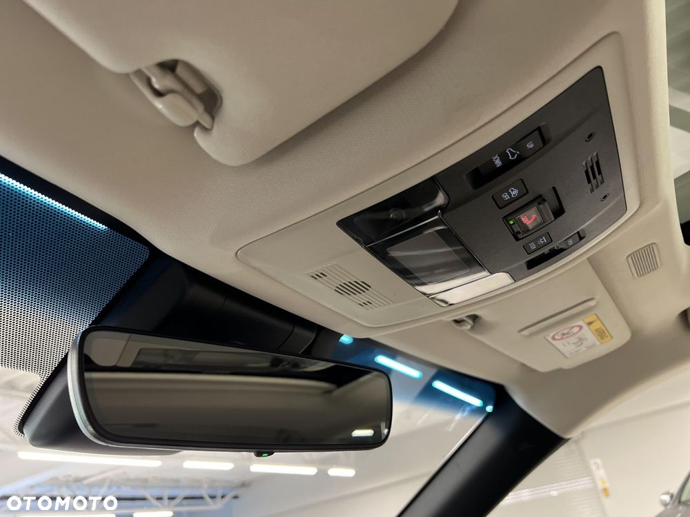 Lexus ES 300h Business Edition - 26