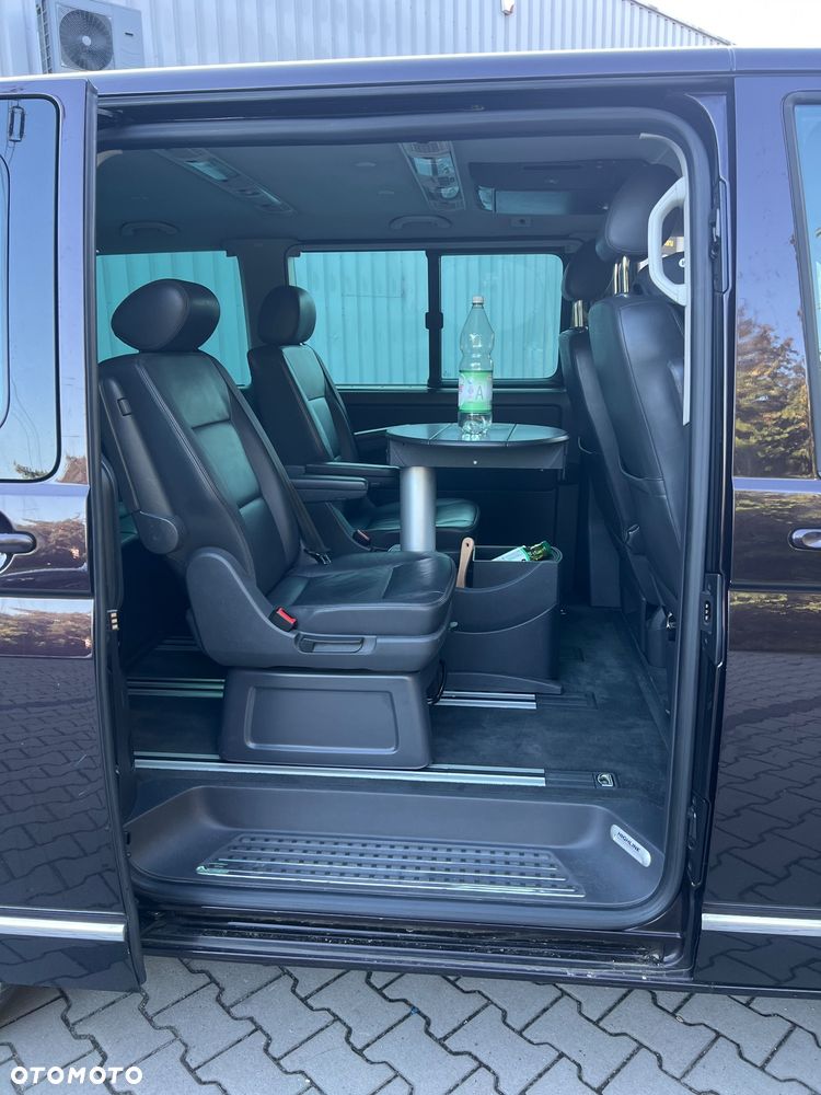 Volkswagen Multivan - 17