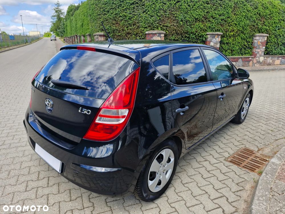 Hyundai i30 1.4 Classic - 12