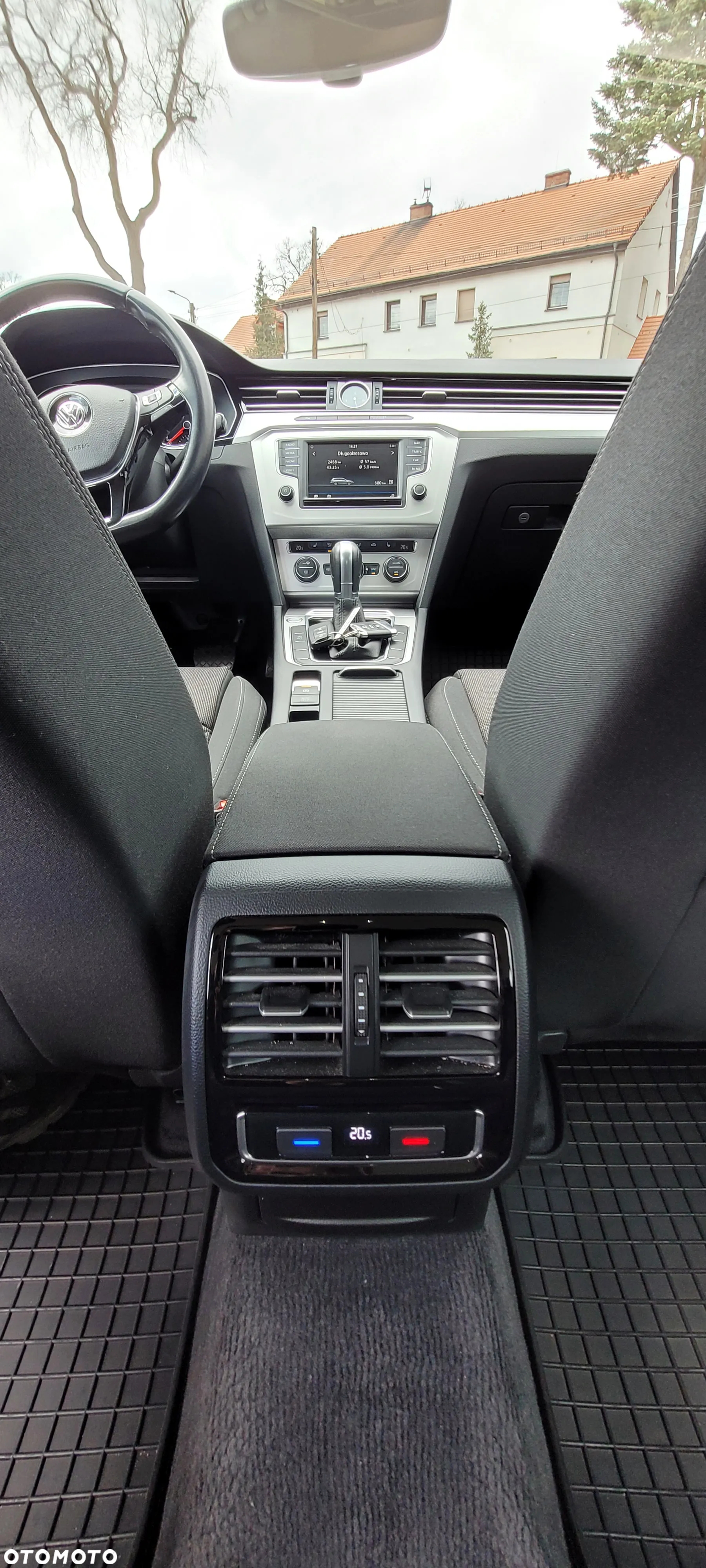 Volkswagen Passat 2.0 TDI BMT Highline DSG - 23