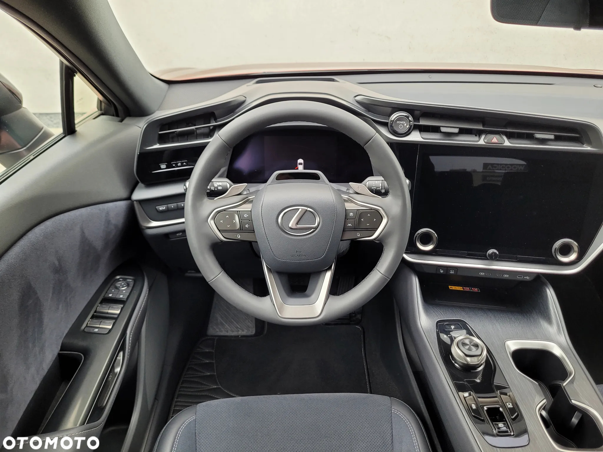 Lexus RZ 300e Omotenashi - 16