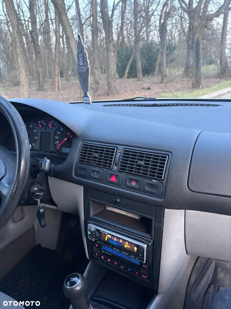 Volkswagen Golf IV 1.4 Comfortline - 2