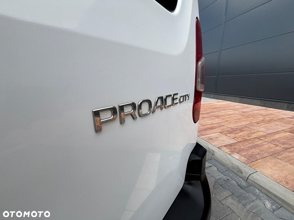 Toyota Proace City Verso 1.2 D-4T Business - 30