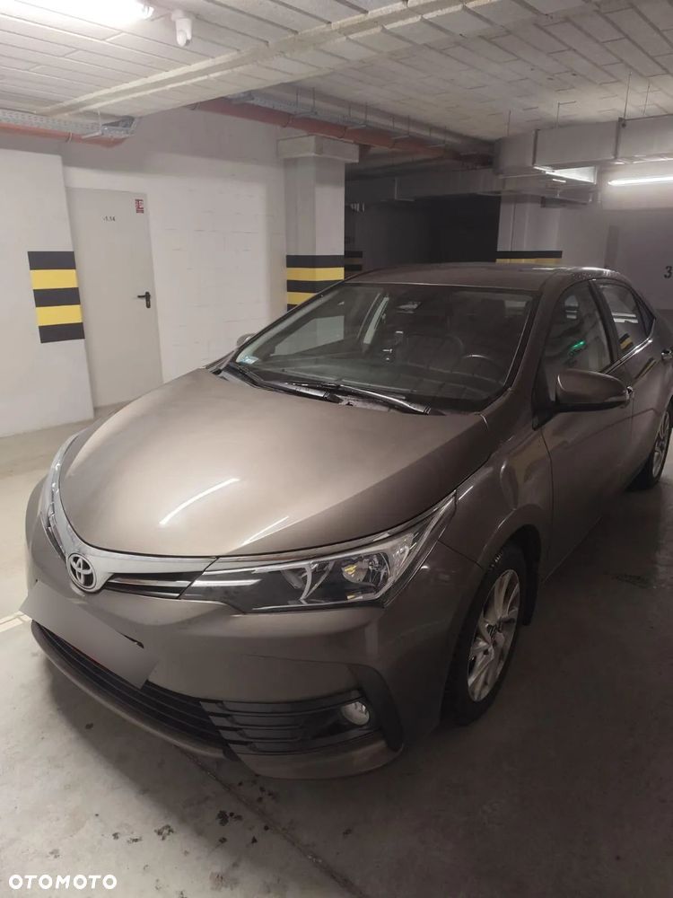 Toyota Corolla 1.6 Comfort - 1