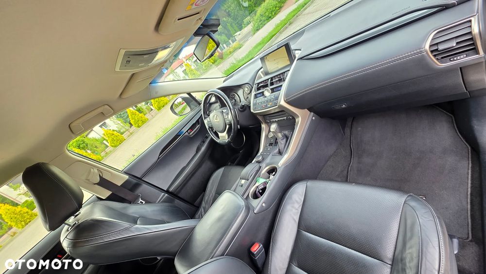 Lexus NX 200t Elite AWD - 29