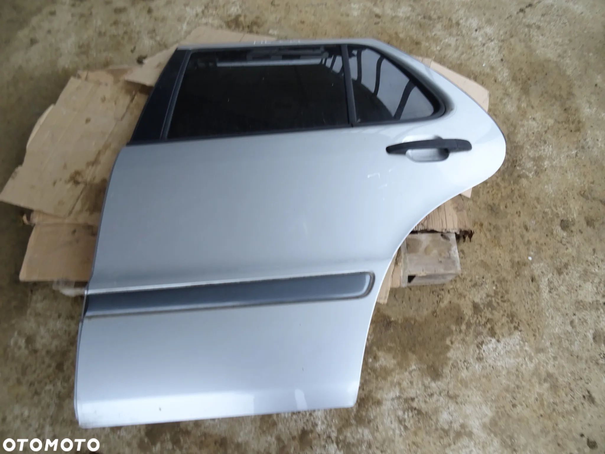 Drzwi Lewe Tył Mercedes ML W163 2000 744 (Gołe) - 1