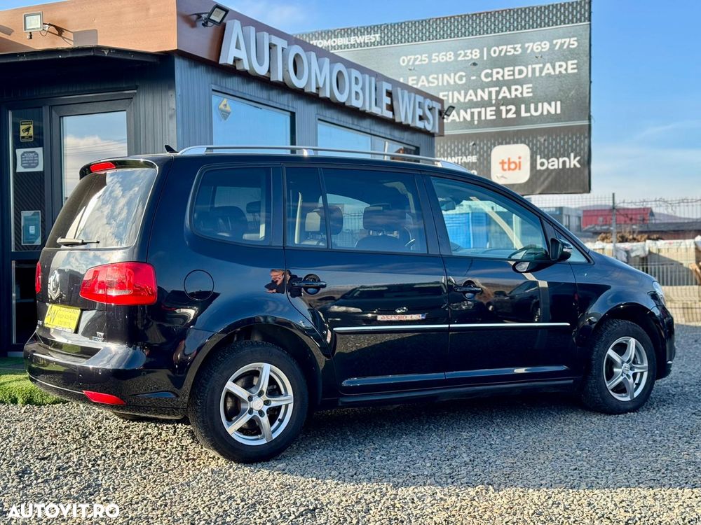 Volkswagen Touran 1.6 TDI DSG Highline - 16