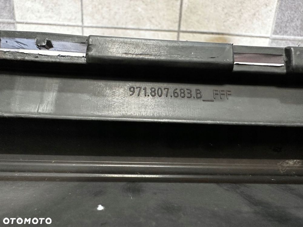 kratka porsche panamera 971807683b prawa przód przednia - 10