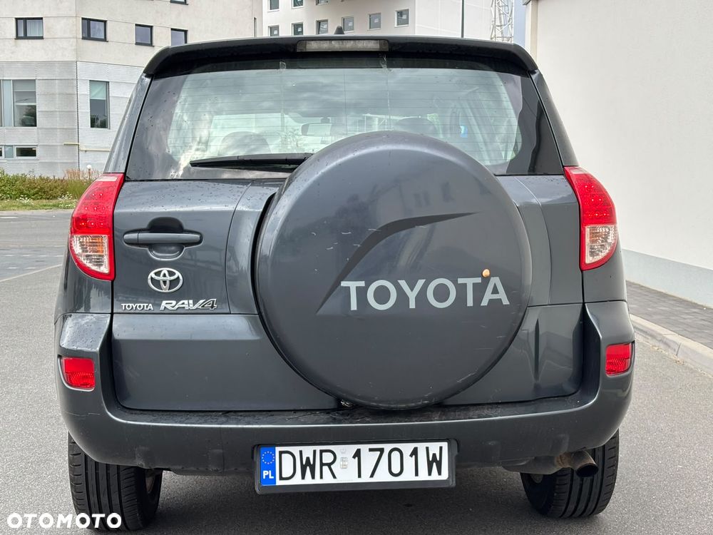 Toyota RAV4 2.2 D-4D 4x4 - 16