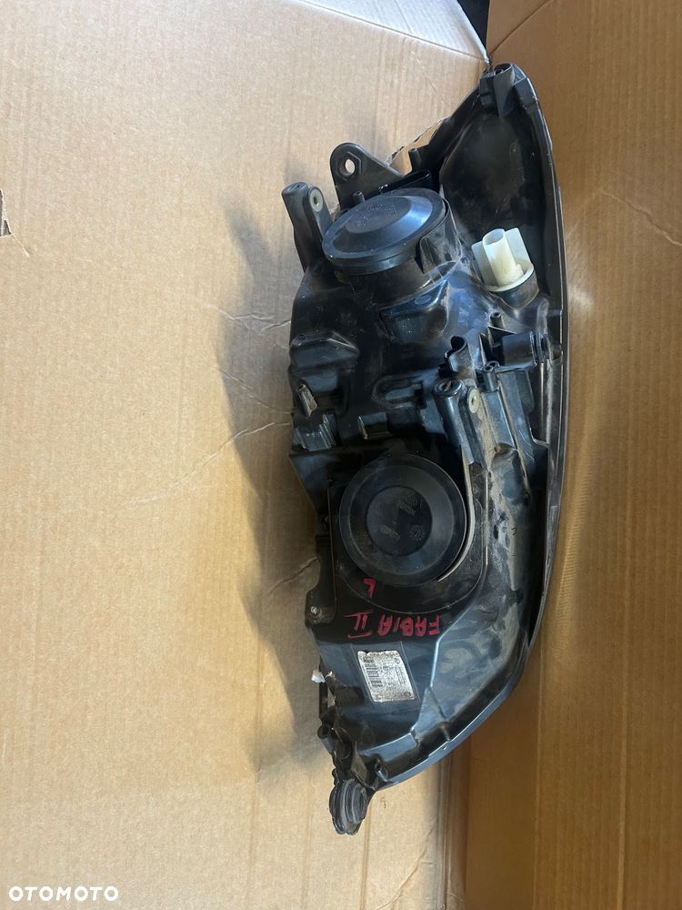 Lampa lewa Europa Skoda Fabia II LIFT SOCZEWKA SKRĘTNA 5J1941016E - 4