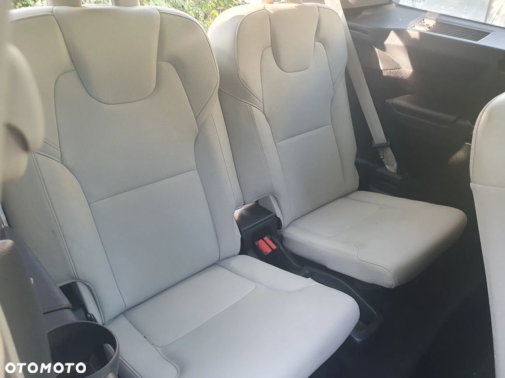 Volvo XC 90 T6 AWD Geartronic Momentum - 20