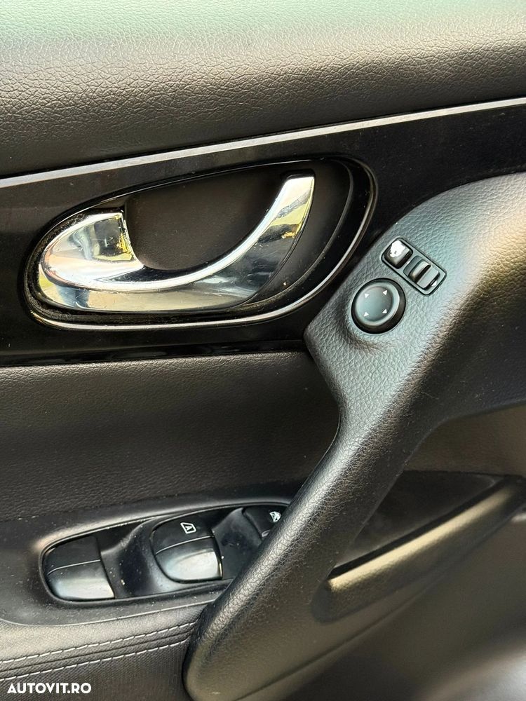 Nissan Qashqai 1.6 DCI N-Connecta - 16