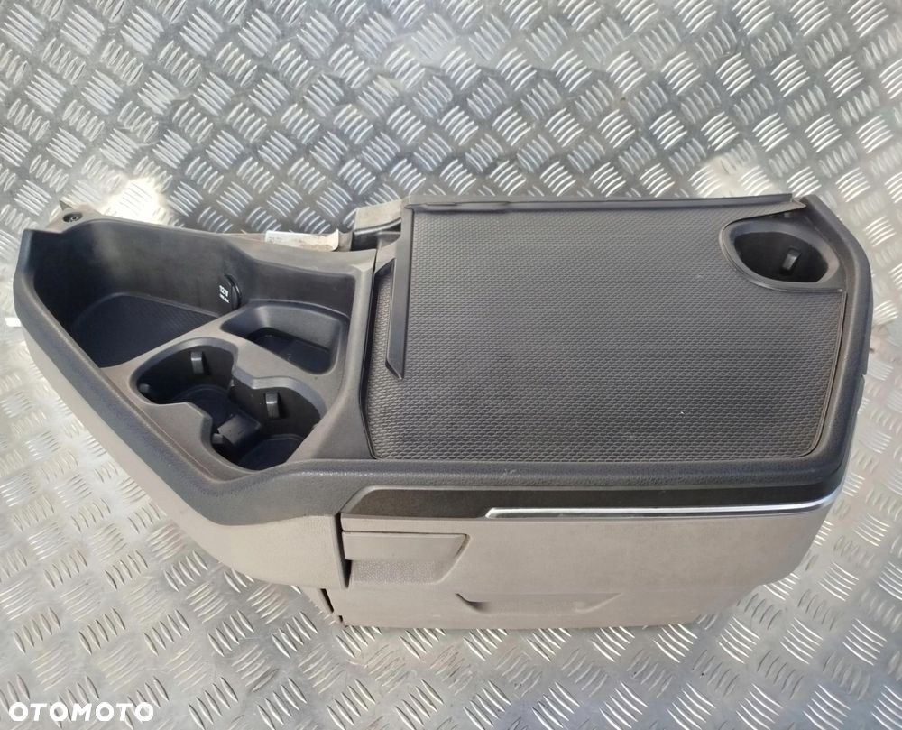 PÓŁKA SZUFLADA KOKPITU NA TUNEL ŚRODKOWY SCANIA R NTG - 1