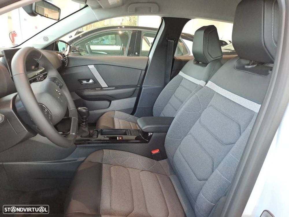 Citroën C4 1.2 PureTech Plus — fotografia 9