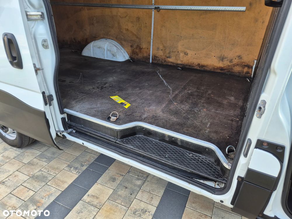 Iveco DAILY 35S21 210KM L3H2 KLIMA BHIMATIC KAMERY NAVI - 16