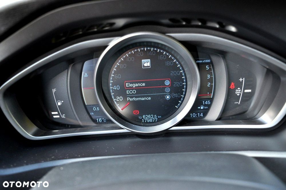 Volvo V40 Cross Country D2 Summum - 23