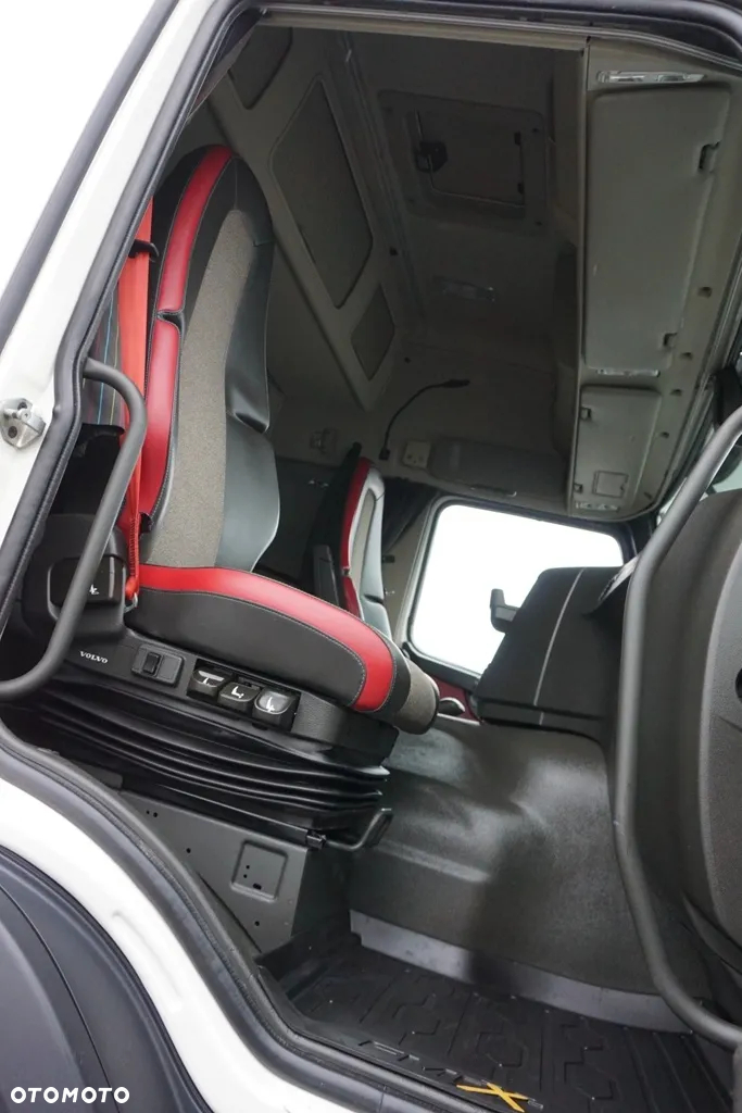 Volvo FMX / 500 / EURO 6 / ACC / GLBETROTTER / MAŁY PRZEBIEG - 8