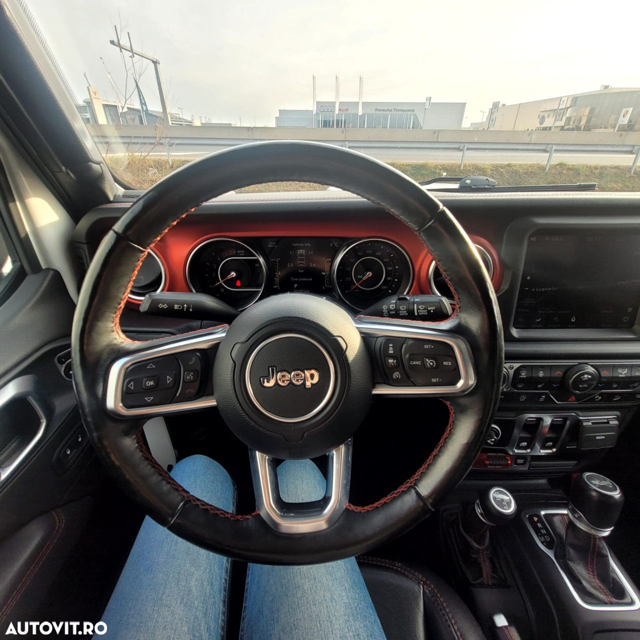 Jeep Wrangler - 11