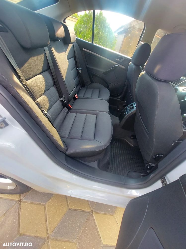 SKODA Octavia 2005 — imagine 5