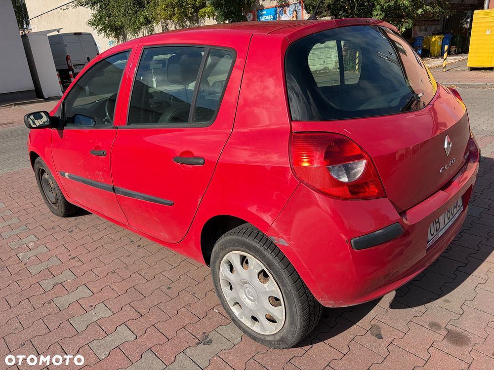 Renault Clio 1.2 16V Dynamique - 4