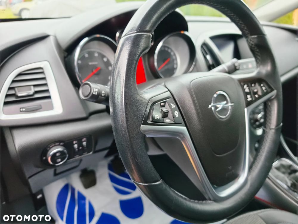 Opel Astra 1.7 CDTI DPF Cosmo - 17