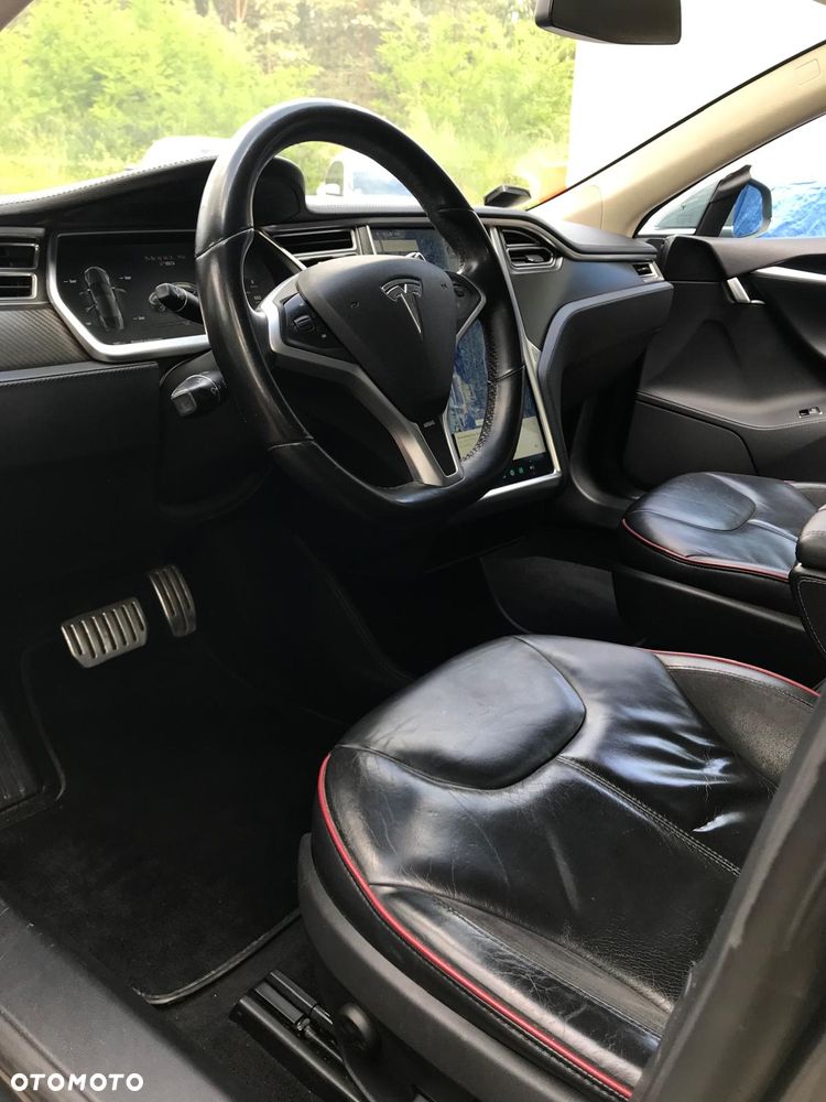 Tesla Model S Performance - 8
