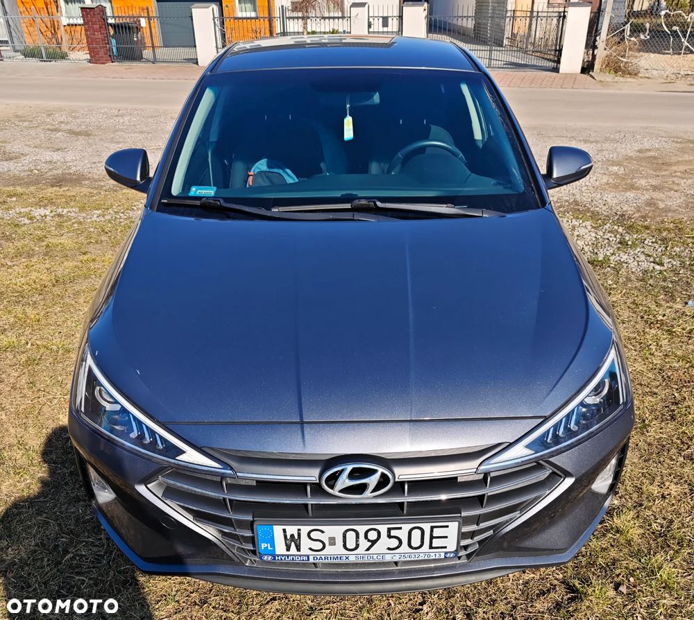 Hyundai Elantra 1.6 Comfort - 1
