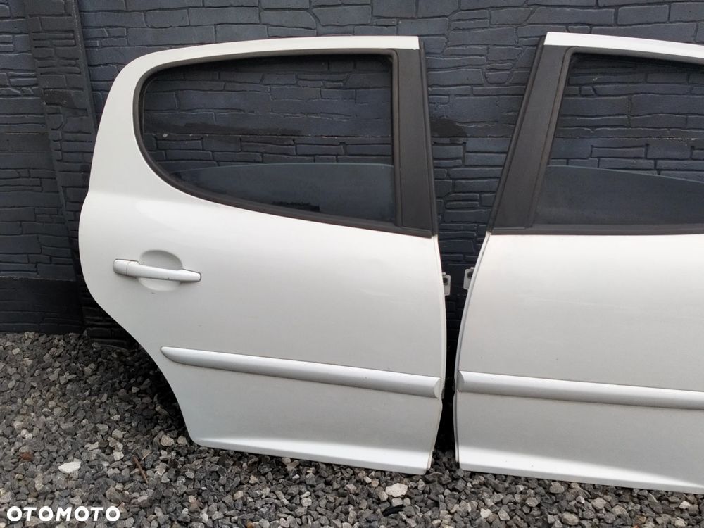 DRZWI TYŁ PEUGEOT 207 EWPB LEWE PRAWE HATCHBACK - 2