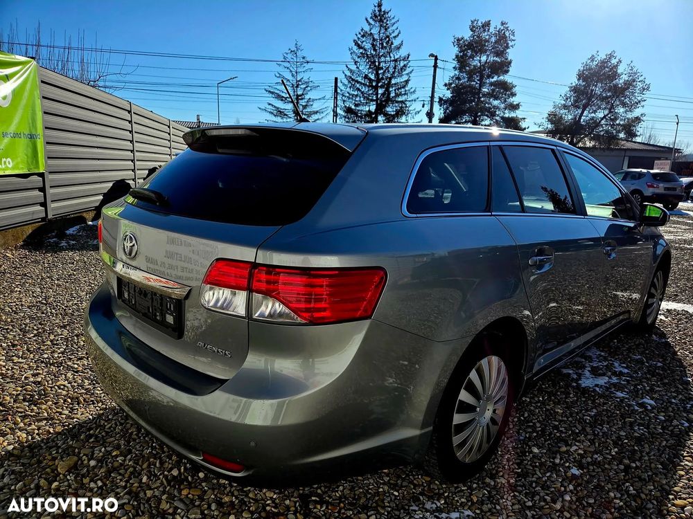 Toyota Avensis 2.0 D-4D Edition (2014) - 3