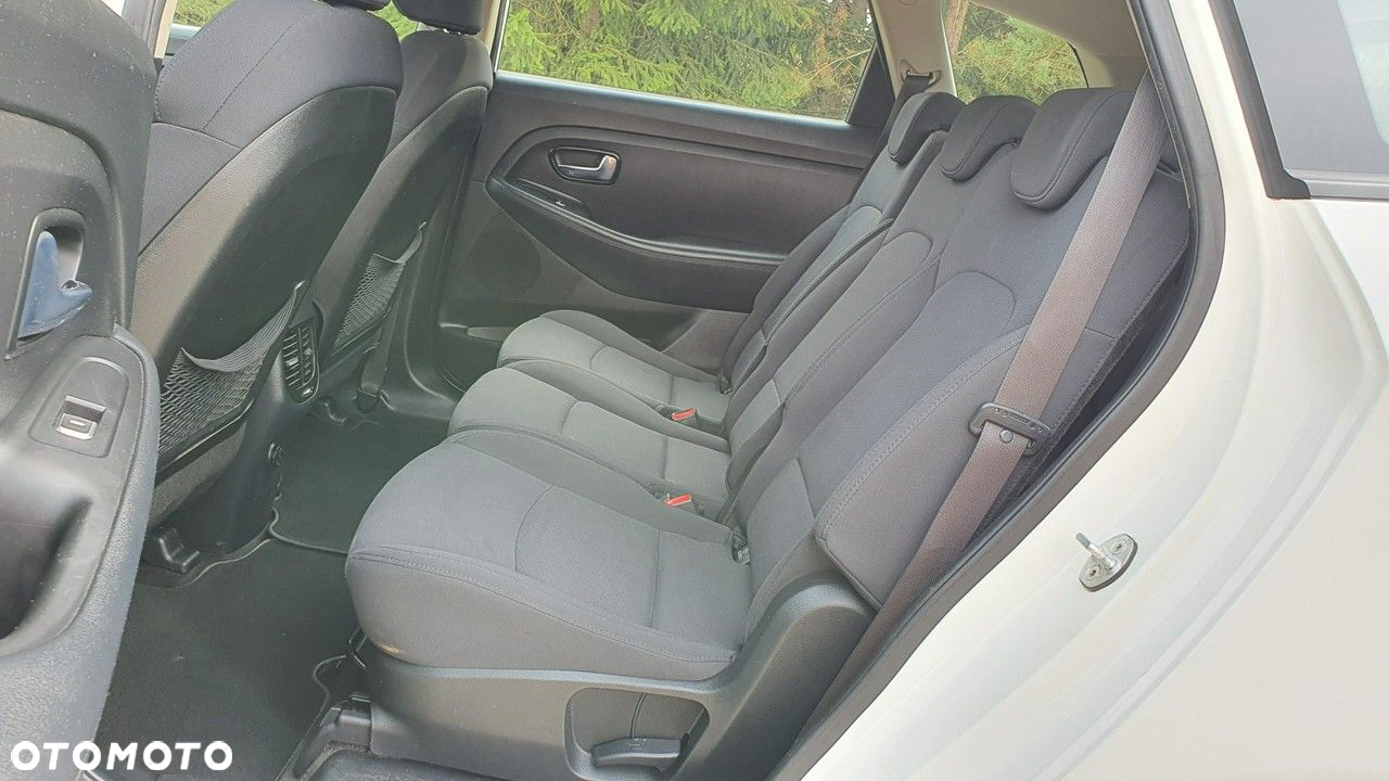 Kia Carens 1.7 CRDi S 7os - 8