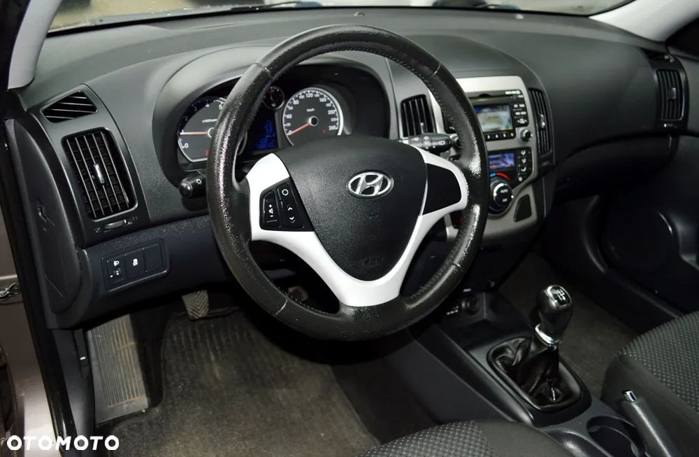 Hyundai i30 1.4 Base - 32
