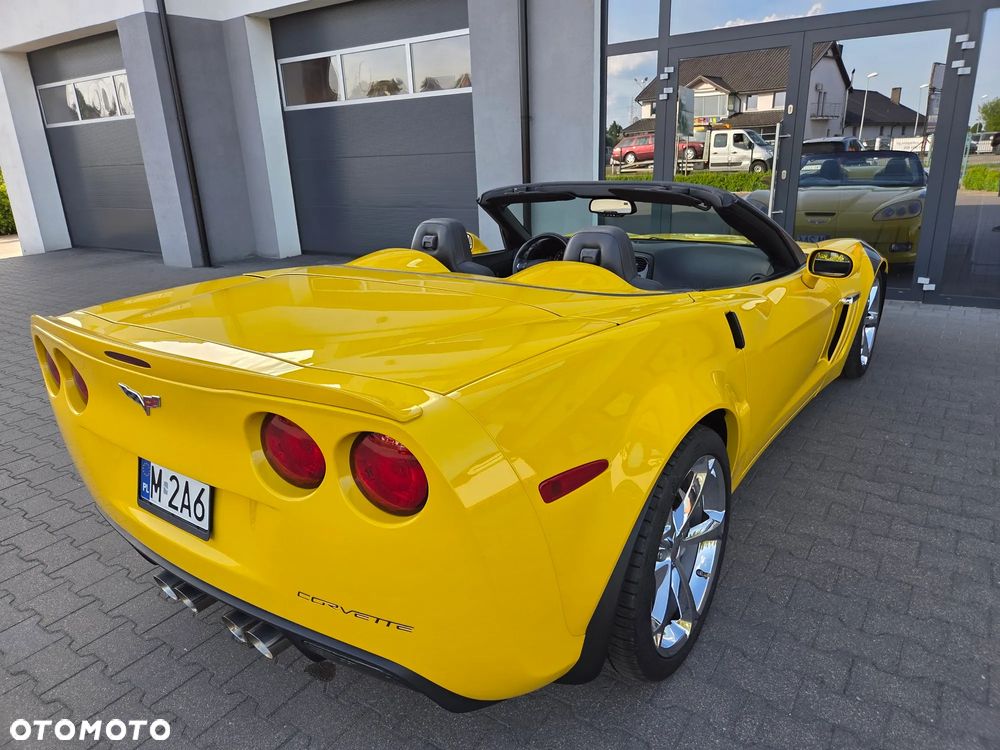 Chevrolet Corvette - 14